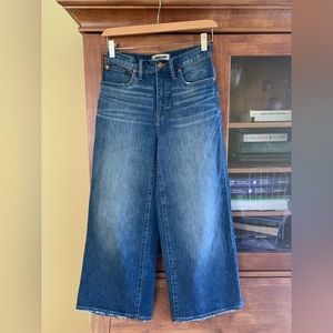 Madewell Wide Leg Crop Jeans with Chewed Hem